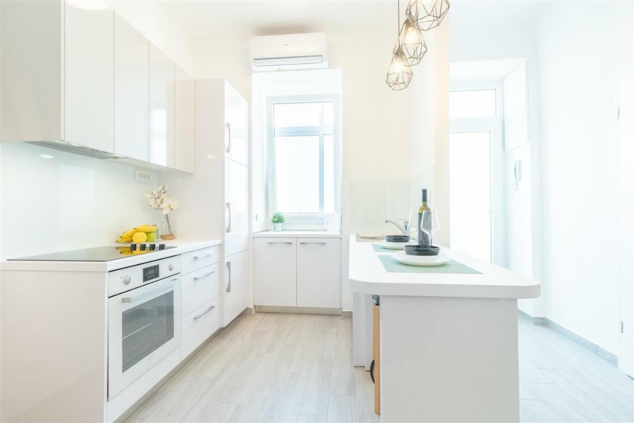 Apartment Alba Rijeka Eksteriør bilde